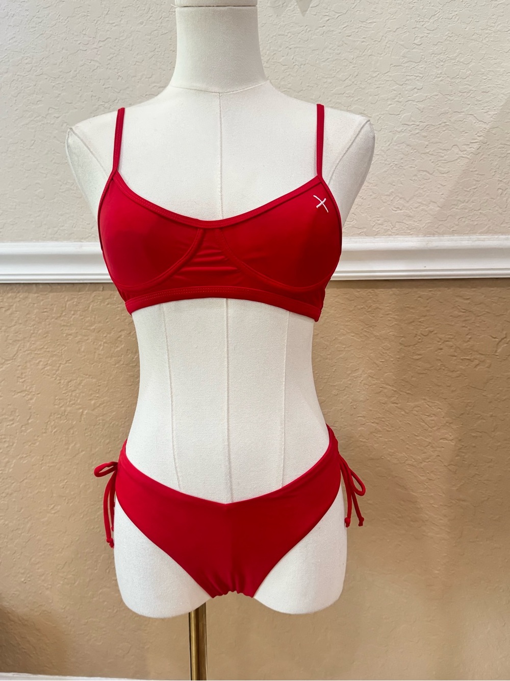 Boutine LA Red Two-Piece Bikini Set with Ties - Picture 6 of 7